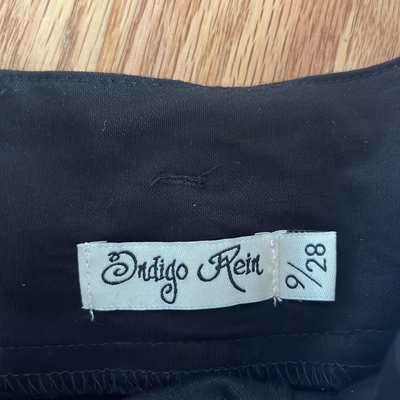 Indigo Rain ‘linen look’ pants, black, size 9/28 - Picture 3 of 3